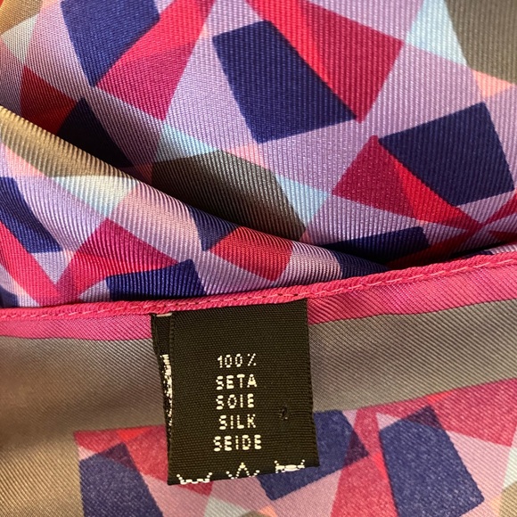 NWOT Dior geo print silk scarf - Picture 9 of 9
